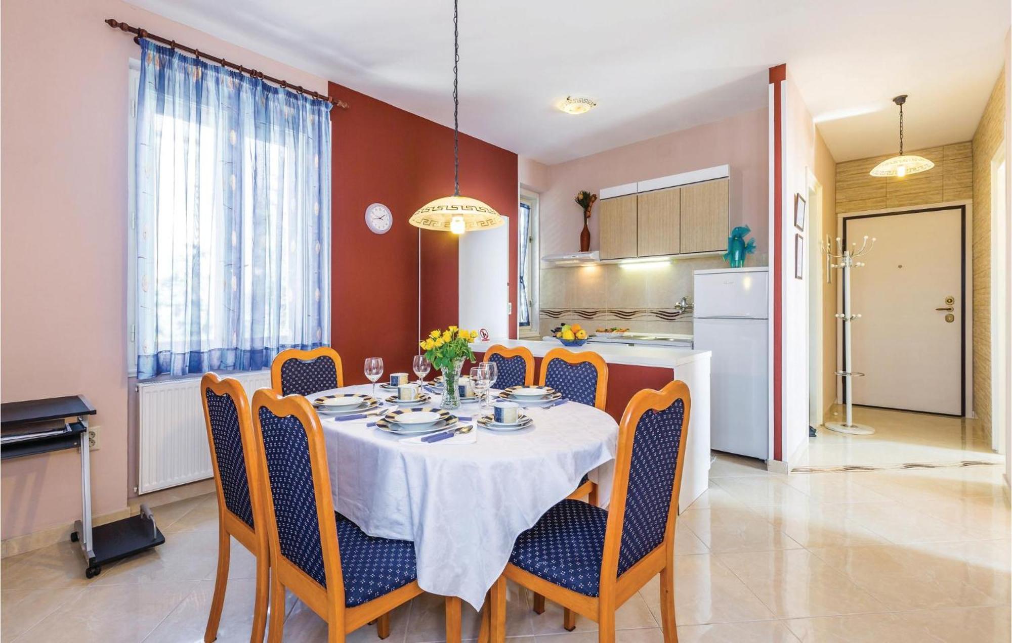 Gorgeous Apartment In Rijeka With Kitchen Eksteriør bilde